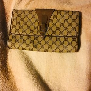 VTG ...Authentic Gucci Clutch purse